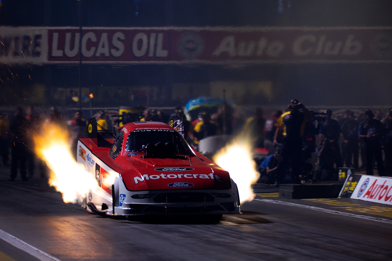 Illustration for article titled Peek Into the Nonstop Action of the NHRA Finals